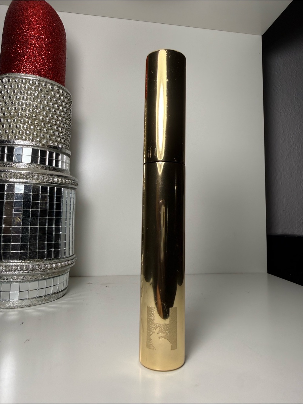 hourglass mascara black